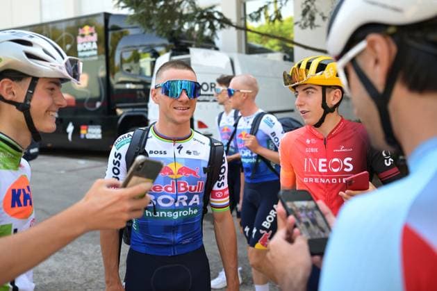 Belgian Remco Evenepoel of Red Bull-BORA-hansgrohe arrives for a training ahead of the 2026 Tour de France cycling race, Thursday 02 July 2026, in Barcelona, Spain. The 113th edition of the Tour de France starts on Saturday 4 July in Barcelona, Spain, and will finish in Paris, France on the 26th of July. DAVIDxPINTENS  x180148614x