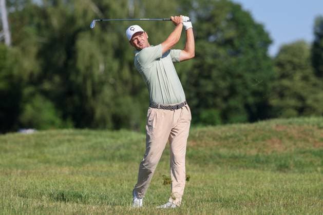 schlaegt aus dem Rough, Martin Kaymer (GER), 37. BMW International Open 2026, Golf, DP World Tour, Herren, Runde 1, 02.07.2026 Eichenried Bayern Deutschland *** hits from the rough, Martin Kaymer (GER), 37th BMW International Open 2026, Golf, DP World Tour, Men s, Round 1, July 2, 2026, Eichenried, Bavaria, Germany Copyright: xkolbert-press ChristianxKolbertx