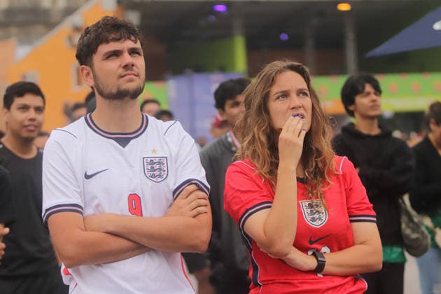 England v Congo DR FIFA Fan Fest- FIFA World Cup, WM, Weltmeisterschaft, Fussball A Fan of England national team, Nationalteam watching the FIFA World Cup round of 32 match between England and Democratic Republic of the Congo on the giant screen at the FIFA World Cup Fan Fest. on July 1, 2026, in Mexico City, Mexico. Mexico City CDMX Mexico Copyright: xCarlosxSantiagox