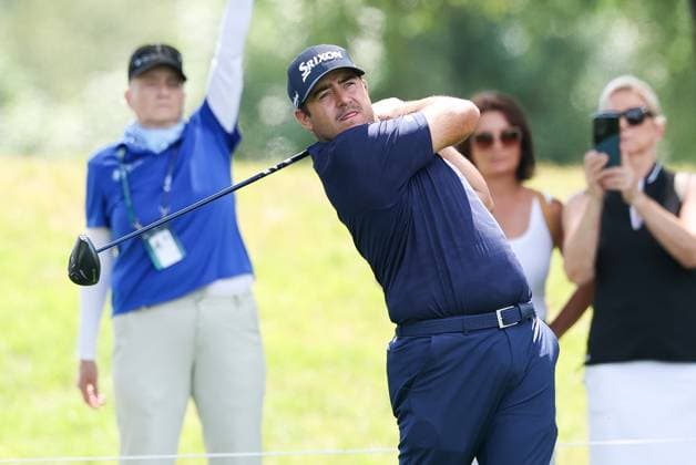 am Abschlag,Tee 9, Hennie Du Plessis (RSA), 37. BMW International Open 2026, Golf, DP World Tour, Herren, Runde 1, 02.07.2026 Eichenried Bayern Deutschland *** At the tee, Tee 9, Hennie Du Plessis (RSA), 37th BMW International Open 2026, Golf, DP World Tour, Men, Round 1, July 2, 2026, Eichenried, Bavaria, Germany Copyright: xkolbert-press ChristianxKolbertx