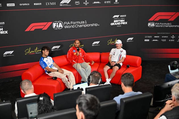 Formula 1, Silverstone, UK, 02 July, 2026. 02 July 2026. Arvid Lindblad, Racing Bulls (L), Lewis Hamilton, Ferrari (C), Valtteri Bottas, Cadillac (R), during the Drivers Media Interview at the Formula 1 Pirelli British Grand Prix at Silverstone, Northamptonshire, UK., Credit:Lee Floyd Lee Floyd - B3214 Avalon UK, Northamptonshire, London, Silverstone  Copyright: xLeexFloydx xLeexFloydx-xB3214x xAvalonx 1113965211