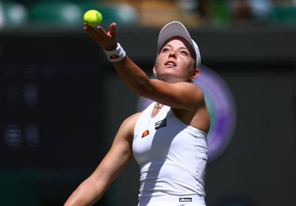Wimbledon Championships 2026, Day One, AELTC Wimbledon, London, UK - 02 07 2026 Katie Swan (GBR) in action during her second round match against Madison Keys (USA) in the 2026 Wimbledon Championships at the AELTC London London AELTC Wimbledon London GBR, UK NEWSPAPERS OUT Copyright: xMarkxGreenwoodx