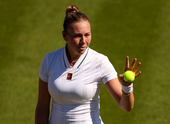 Amanda Anisimova during her second round match Wimbledon Tennis Championships, Day 4, The All England Lawn Tennis and Croquet Club, London, UK - 02 Jul 2026London The All England Lawn Tennis and United Kingdom  Copyright: xEllaxLing Shutterstockx 16970348ap