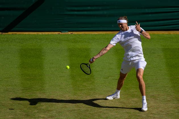 Day Four: The Championships - Wimbledon 2026 LONDON, ENGLAND JULY 02 - Alexander Zverev of Germany during Gentlemen s Single Second Round against Valentin Royer of France at The Wimbledon Lawn Tennis Championship at Wimbledon on July 02, 2026 in London, England. (Photo by Keeran Marquis)  Copyright: xKeeranxMarquis Fotoarena SPPx Sportspressphoto_SPR182729