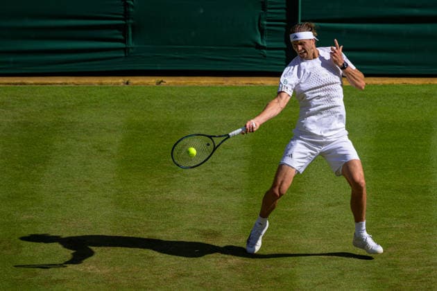 Day Four: The Championships - Wimbledon 2026 LONDON, ENGLAND JULY 02 - Alexander Zverev of Germany during Gentlemen s Single Second Round against Valentin Royer of France at The Wimbledon Lawn Tennis Championship at Wimbledon on July 02, 2026 in London, England. (Photo by Keeran Marquis)  Copyright: xKeeranxMarquis Fotoarena SPPx Sportspressphoto_SPR182731