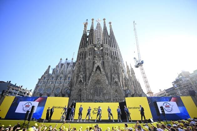 Tour de France 2026 Media Activities 02 07 2026 BARCELONA, SPAIN - JULY 02 : Team Soudal Quick-Step on the podium pictured during the teams presentation prior to the 113rd edition of Tour de France an UCI World Tour 2.UWT Team Time Trial stage for Men Elite of 19 km with start in Barcelona and finish in Barcelona on July 2, 2026 in Barcelona, Spain, 02 07 2026 Barcelona Spain  Copyright: xTomasxSiskx
