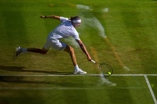 Day Four: The Championships - Wimbledon 2026 LONDON, ENGLAND JULY 02 - Alexander Zverev of Germany during Gentlemen s Single Second Round against Valentin Royer of France at The Wimbledon Lawn Tennis Championship at Wimbledon on July 02, 2026 in London, England. (Photo by Keeran Marquis)  Copyright: xKeeranxMarquis Fotoarena SPPx Sportspressphoto_SPR182779