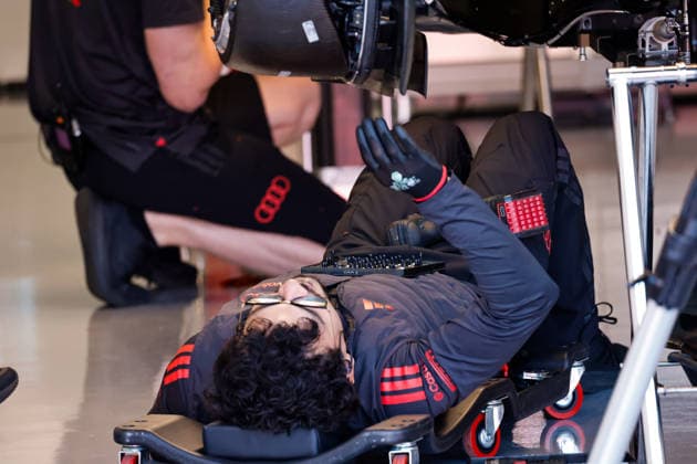 F1 - BRITISH GRAND PRIX 2026 Audi F1 Team, Mechanics working at the garage, box, during the Formula 1 British Grand Prix 2026, 9th round of the 2026 Formula One World Championship, WM, Weltmeisterschaft from July 3 to 5, 2026 on the Silverstone Circuit, in Silverstone, United Kingdom - SilverstoneUnited Kingdom  Copyright: xPauloxMariax