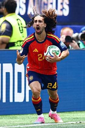 Marc Cucurella of Spain reacts Spain v Austria, 2026 FIFA World Cup, WM, Weltmeisterschaft, Fussball ROund of 32, Football, Los Angeles Stadium, California, USA - 02 Jul 2026Los Angeles Los Angeles Stadium California (CA) United States of America  Copyright: xMichaelxZemanek Shutterstockx 16974406ad
