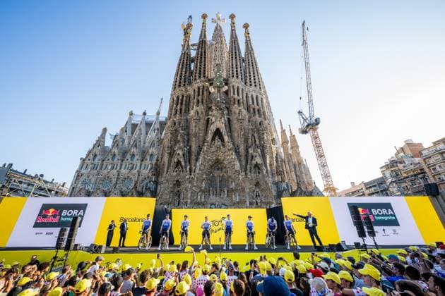 Belgian Remco Evenepoel of Red Bull-BORA-hansgrohe and German Florian Lipowitz of Red Bull-BORA-hansgrohe pictured during the team presentation of the 2026 Tour de France cycling race, Thursday 02 July 2026, in Barcelona, Spain. The 113th edition of the Tour de France starts on Saturday 4 July in Barcelona, Spain, and will finish in Paris, France on the 26th of July. JASPERxJACOBS  x180198989x