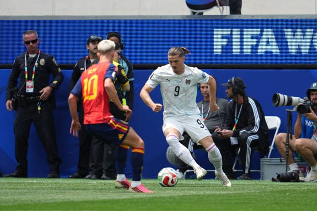 RECORD DATE NOT STATED 2nd July 2026; SoFi Stadium, Los Angeles, California, United States of America; FIFA World Cup, WM, Weltmeisterschaft, Fussball Football, Spain versus Austria; Marcel Sabitzer of South Austria takes on Dani Olmo of Spain AlecxBrown