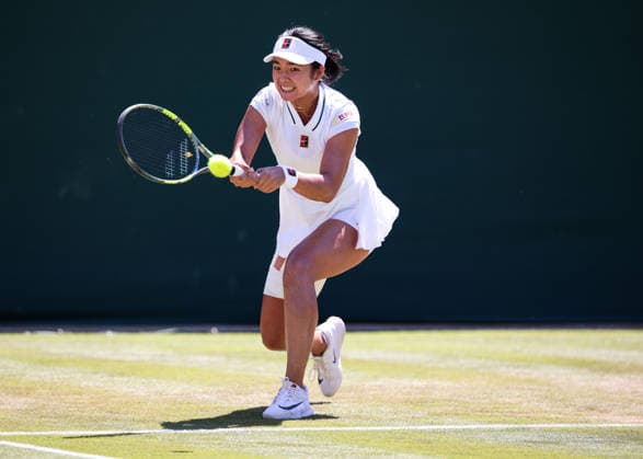 Alexandra Eala (PHI) reagiert veraergert, enttaeuscht, Aerger, Enttaeuschung, Frust, Emotion Damen Einzel, Ladies Singles Tennis - Wimbledon 2026 - Grand Slam ITF ATP, Tennis Herren WTA, Tennis Damen - AELTC - London - - Great Britain - 2 July 2026. *** Alexandra Eala PHI reacts with annoyance, disappointment, anger, frustration, and emotion; Women s Singles, Ladies Singles Tennis, Wimbledon 2026, Grand Slam, ITF, ATP, WTA, AELTC, London, Great Britain, July 2, 2026 Copyright: xJuergenxHasenkopfx