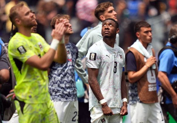 FIFA World Cup, WM, Weltmeisterschaft, Fussball 2026 - Round of 32 - Spain vs Austria David Alaba of Austria (C) and teammates react after the FIFA World Cup 2026 Round of 32 match Spain against Austria, in Los Angeles, USA, 02 July 2026. INGLEWOOD United States  Copyright: xSCOTTxSTRAZZANTEx