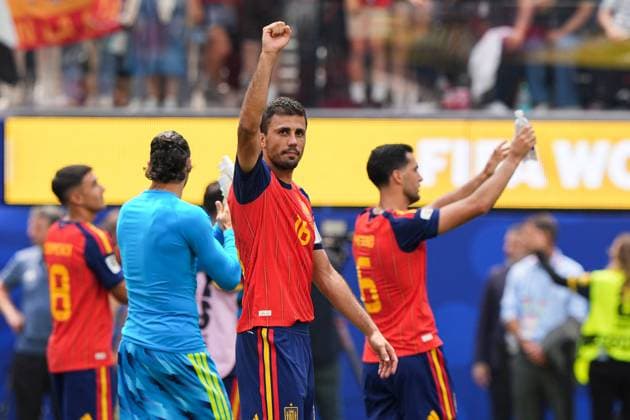 Rodri of Spain at full-time Spain v Austria, 2026 FIFA World Cup, WM, Weltmeisterschaft, Fussball ROund of 32, Football, Los Angeles Stadium, California, USA - 02 Jul 2026Los Angeles Los Angeles Stadium California (CA) United States of America  Copyright: xIsmaelxAdnan Shutterstockx 16974404bl