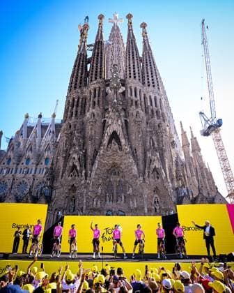 Tour de France 2026 Media Activities 02 07 2026 BARCELONA, SPAIN - JULY 02 : The team of EF Education first pictured during the teams presentation prior to the 113rd edition of Tour de France an UCI World Tour 2.UWT Team Time Trial stage for Men Elite of 19 km with start in Barcelona and finish in Barcelona on July 2, 2026 in Barcelona, Spain, 02 07 2026  Copyright: xTomasxSiskx