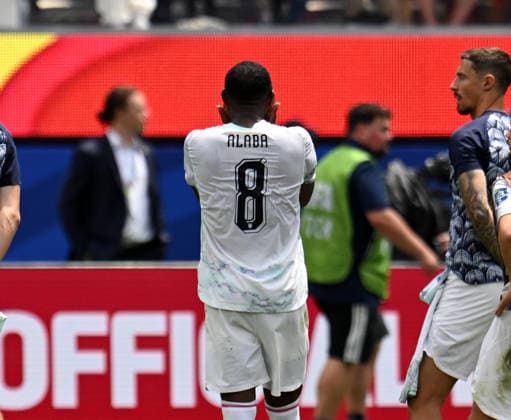 Spain v Austria - FIFA World Cup, WM, Weltmeisterschaft, Fussball 2026 - Round of 32 LOS ANGELES, CALIFORNIA - JULY 2: David Alaba (8) of Austria reacts after eliminated in the 2026 FIFA World Cup Round of 32 match between Spain and Austria at the Los Angeles Stadium (SoFi Stadium) in Inglewood, California, United States on July 2, 2026. Tayfun Coskun Anadolu California United States. Editorial use only. Please get in touch for any other usage.  Copyright: x2026xAnadoluxTayfunxCoskunx