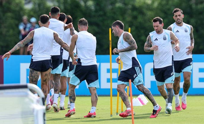 FIFA World Cup, WM, Weltmeisterschaft, Fussball 2026 - Argentina training session Argentina national soccer team players attend a training session in Fort Lauderdale, Florida, USA, 02 July 2026. Argentina will face Cape Verde on 03 July in a 2026 FIFA World Cup Round of 32 match. FORT LAUDERDALE FLORIDA United States  Copyright: xCRISTOBALxHERRERA-ULASHKEVICHx