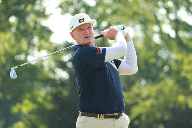 U.S. Senior Open Championship 2026 COLUMBUS, OHIO - JULY 2: Ernie Els of South Africa plays his tee shot on the 16th hole during the first round of the U.S. Senior Open Championship 2026 at Scioto Country Club in Columbus, Ohio, USA Thursday, July 2, 2026. Columbus Ohio United States  Copyright: xJorgexLemusx originalFilename:lemus-ussenior260702_np0qf.jpg