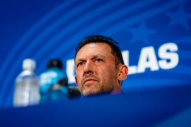 DALLAS - Australia s national coach Tony Popovic during the 2026 World Cup at AT&T Stadium on July 2, 2026, in Dallas, United States. (Photo by Stefan Koops EYE4IMAGES DeFodi Images) - *** DALLAS: Australia s national coach Tony Popovic during the 2026 World Cup at AT&T Stadium on July 2, 2026, in Dallas, United States. Photo by Stefan Koops, EYE4IMAGES, DeFodi Images