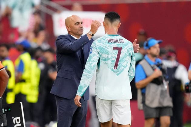 Portugal v Croatia: Round Of 32 - FIFA World Cup, WM, Weltmeisterschaft, Fussball 2026 Cristiano Ronaldo of Portugal greets Roberto Martinez, head coach of Portugal, after being substituted during the FIFA World Cup 2026 Round Of 32 match between Portugal and Croatia at Toronto Stadium on July 02, 2026 in Toronto, Ontario. Toronto ON Canada  Copyright: xJosexBretonx originalFilename:bretonhernandez-portugal260702_np9Eq.jpg