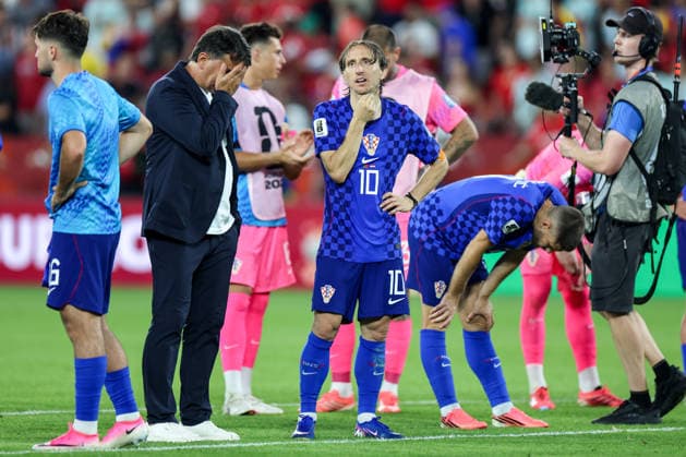 Portugal v Croatia: Round Of 32 - FIFA World Cup, WM, Weltmeisterschaft, Fussball 2026 Head Coach of Croatia Zlatko Dalic and Luka Modric of Croatia react after a 1-2 loss during the FIFA World Cup 2026 Round Of 32 match between Portugal and Croatia at Toronto Stadium on July 2, 2026 in Toronto, Canada.  SanjinxStrukic PIXSELL