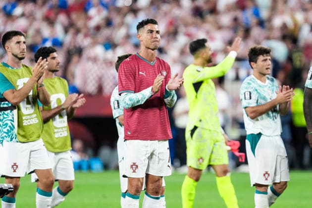 Cristiano Ronaldo of Portugal applaud fans after the 2-1 win during the FIFA Men’s World Cup 2026 round of 32 football match between Portugal and Croatia at Toronto Stadium, in Toronto July 02th 2026 (Photo by Alexandra Fechete SPP)  Copyright: xAlexandraxFechete SPPx Sportspressphoto_SPR183137