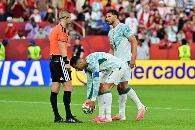 FIFA World Cup, WM, Weltmeisterschaft, Fussball 2026 - Round of 32 - Portugal vs Croatia Cristiano Ronaldo of Portugal prepares to take a penalty kick which he converted to the 1-1 goal during the FIFA World Cup 2026 Round of 32 match Portugal against Croatia, in Toronto, Canada, 02 July 2026. TORONTO Canada  Copyright: xEDUARDOxLIMAx