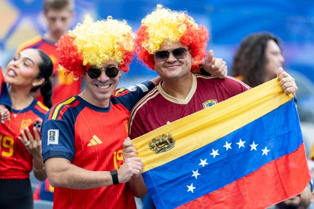 July 2, 2026, Los Angeles, United States: Soccer fans are seen before the FIFA World Cup, WM, Weltmeisterschaft, Fussball Round of 32 soccer match between Spain and Austria.in Inglewood. Final score; Spain 3:0 Austria Spain Vs Austria In Los Angeles, USA - 02 Jul 2026  - ZUMAs197 20260702_aaa_s197_292 Copyright: xRingoxChiux