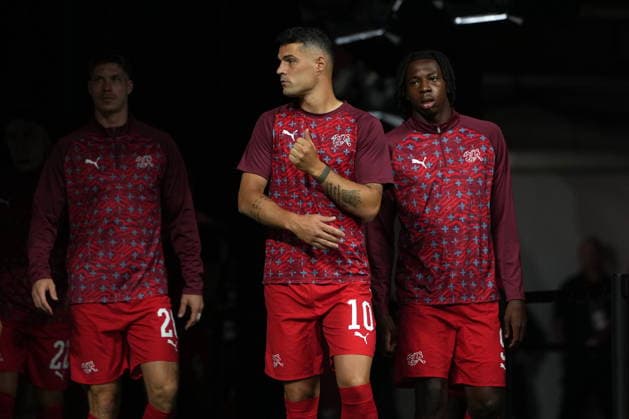 FIFA World Cup, WM, Weltmeisterschaft, Fussball 2026 - Round of 32 - Switzerland vs Algeria Granit Xhaka of Switzerland (C) and his teammates enter the pitch to warm up ahead of the FIFA World Cup 2026 Round of 32 match Switzerland against Algeria, in Vancouver, Canada, 03 July 2026. VANCOUVER Canada  Copyright: xBOBxFRIDx