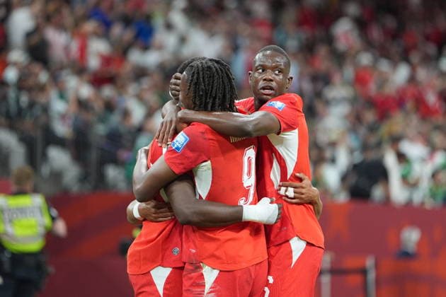 Switzerland v Algeria - FIFA World Cup, WM, Weltmeisterschaft, Fussball 2026 - Round of 32 VANCOUVER, CANADA - JULY 02: Breel Embolo (7) of Switzerland celebrates with teammates after scoring a goal during the 2026 FIFA World Cup Round of 32 match between Switzerland and Algeria at BC Place (Vancouver Stadium) in Vancouver, British Columbia, Canada on July 02, 2026. Ercin Erturk Anadolu British Columbia Canada. Editorial use only. Please get in touch for any other usage.  Copyright: x2026xAnadoluxErcinxErturkx