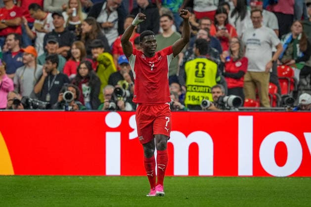 Kanada: Fußball FIFA World Cup, WM, Weltmeisterschaft, Fussball 2026 Sechzehntelfinale - Schweiz vs Algerien - BC Place Stadium Vancouver: Tor und Torjubel zum 1:0 durch Breel Embolo (Schweiz, 7) Freude, Emotionen, Jubel *** Canada Soccer 2026 FIFA World Cup Round of 32 Switzerland vs. Algeria BC Place Stadium, Vancouver Goal and celebration of the 1–0 score by Breel Embolo (Switzerland), 7 Joy, emotions, celebration Copyright: xJOERANxSTEINSIEKx