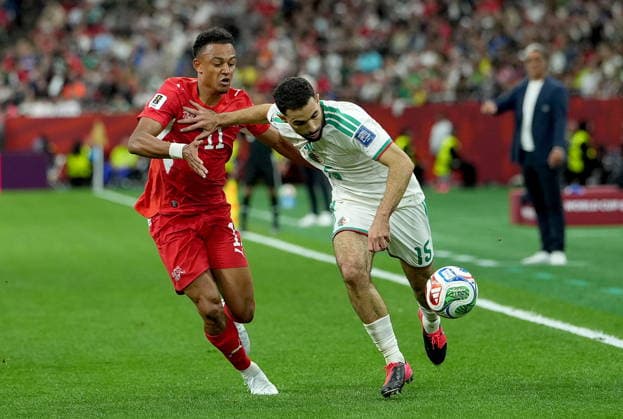 FIFA World Cup, WM, Weltmeisterschaft, Fussball 2026 - Round of 32 - Switzerland vs Algeria Rayan Ait-Nouri (R) of Algeria and Dan Ndoye of Switzerland in action during the FIFA World Cup 2026 Round of 32 match Switzerland against Algeria, in Vancouver, Canada, 02 July 2026. VANCOUVER Canada  Copyright: xBOBxFRIDx