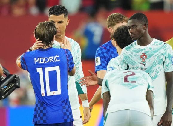 July 2, 2026, Toronto, On, CANADA: Croatia s Luka Modric (10) congratulates Portugal s Cristiano Ronaldo (7) after Portugal defeated Croatia in a World Cup round of 32 soccer match, in Toronto on Thursday, July 2, 2026. Canada News - July 2, 2026  - ZUMAc35_ 20260702_zaf_c35_214 Copyright: xNathanxDenettex