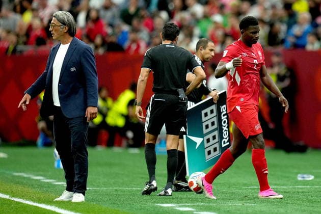 FIFA World Cup, WM, Weltmeisterschaft, Fussball 2026 - Round of 32 - Switzerland vs Algeria Breel Embolo (R) of Switzerland comes off the pitch in the second half during the FIFA World Cup 2026 Round of 32 match Switzerland against Algeria, in Vancouver, Canada, 02 July 2026. VANCOUVER Canada  Copyright: xBOBxFRIDx