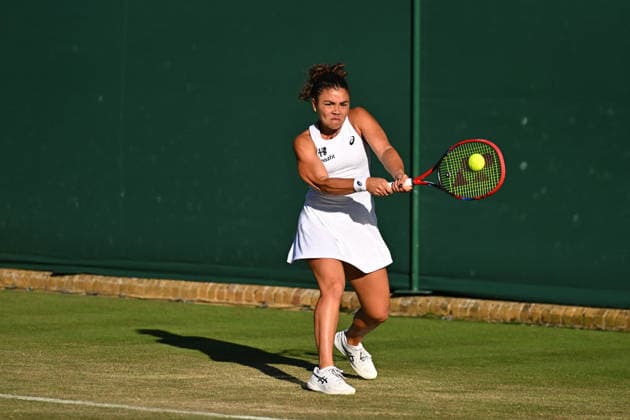 2026 Wimbledon - Jasmine Paolini Jasmine Paolini (ITA) during her second round match at the 2025 Wimbledon Tennis Championships at the AELTC in London, UK on July 2, 2026. Photo by Corinne Dubreuil ABACAPRESS.COM London  Copyright: xDubreuilxCorinne ABACAx