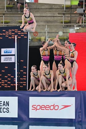 SYNCHRONSCHWIMMEN - Team Schweiz (SUI) bei den Jugend-Europameisterschaften im Synchronschwimmen in der Disziplin Team Technische Kür Finale in München am 02.07.2026, Deutschland, Oberbayern München Olympia-Schwimhalle Bayern Deutschland *** SYNCHRONIZED SWIMMING Team Switzerland (SUI) at the European Junior Synchronized Swimming Championships in the Team Technical Routine Final in Munich on July 2, 2026, Germany, Upper Bavaria, Munich Olympic Swimming Hall, Bavaria, Germany