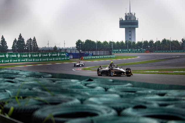 Sport Bilder des Tages 2026 FORMULA E SHANGHAI ePRIX 07 GUNTHER Maximilian (ger), DS Penske, DS E-Tense FE25, action during the Shanghai ePrix, 12th and 13th round of the 2025-26 ABB FIA Formula E World Championship, WM, Weltmeisterschaft on the Shanghai International Circuit from July 3 to 5, 2026 in Shanghai, China - ShanghaiChina  Copyright: xJULIENxDELFOSSEx