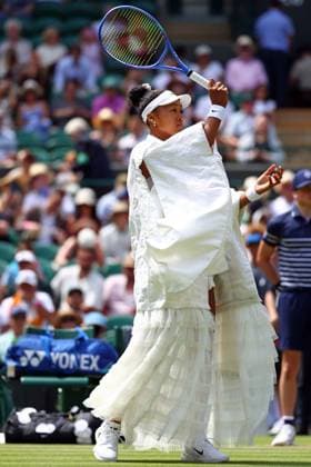 Sport Bilder des Tages Naomi Osaka ahead of her third round match Wimbledon Tennis Championships, Day 5, The All England Lawn Tennis and Croquet Club, London, UK - 03 Jul 2026London The All England Lawn Tennis and United Kingdom  Copyright: xKieranxMcManus Shutterstockx 16970351r