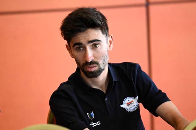 Tour de France 2026 Media Activities 03 07 2026 BARCELONA, SPAIN - JULY 03 : Paret-Peintre Valentin (FRA) of Soudal Quick-Step speaking with the media during a press conference, PK, Pressekonferenz prior to the 113rd edition of Tour de France 2026, on July 3, 2026 in Barcelona, Spain, 03 07 2026 Barcelona Spain  Copyright: xTomasxSiskx