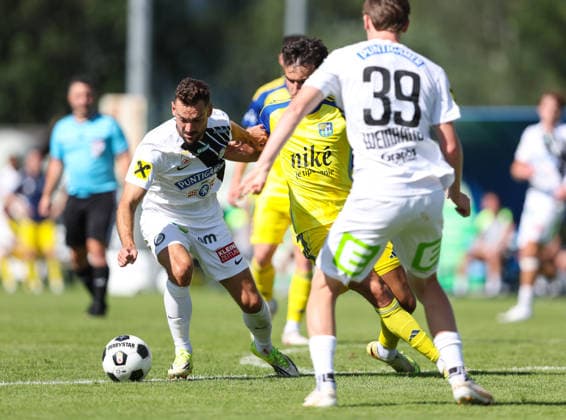 SOCCER - Sturm vs Kosice, test match IRDNING,AUSTRIA,03.JUL.26 - SOCCER - ADMIRAL Bundesliga, Nike liga, SK Sturm Graz vs FC Kosice, test match. Image shows Juergen Heil (Sturm), Roman Cerepkai (Kosice) and Luca Weinhandl (Sturm).  GEPAxpictures xHaraldxSteiner