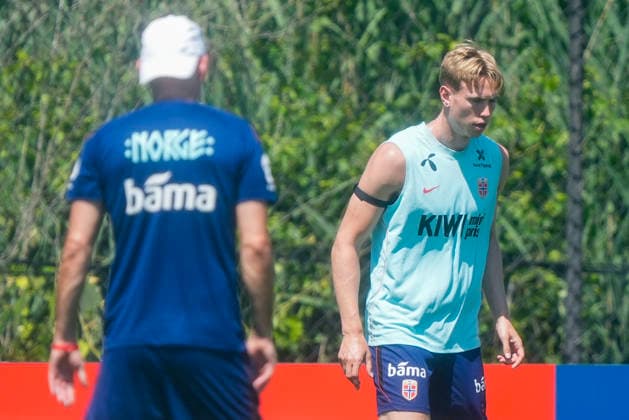 Fotball-VM 2026: New Jersey, USA 20260703. Torbjorn Heggem trener pa Melanie Lane Training Ground for 8 -delsfinalen i VM mot Brasil. Foto: Terje Pedersen NTB New Jersey USA EDITORIAL USE ONLY. RESTRICTED USE FOR BETTING COMPANIES Ref:_SPOJVN9sEcz1tk.jpg *** 2026 FIFA World Cup, New Jersey, USA, July 3, 2026: Torbjorn Heggem coaches at Melanie Lane Training Ground ahead of the World Cup quarterfinal against Brazil. Photo: Terje Pedersen, NTB, New Jersey, USA. EDITORIAL USE ONLY. RESTRICTED USE FOR BETTING COMPANIES.  Copyright: xTerjexPedersenx xNTBx