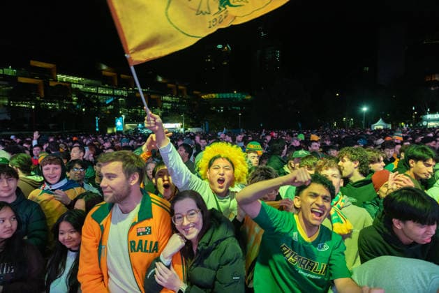 WORLD CUP LIVE SITE SYDNEY, Socceroos fans at a live site during the FIFA World Cup, WM, Weltmeisterschaft, Fussball match between Australia and Egypt at Tumbalong Park in Sydney, Saturday, July 4, 2026 ( NO ARCHIVING SYDNEY NEW SOUTH WALES AUSTRALIA  Copyright: xSITTHIXAYxDITTHAVONGx 20260704127133271020