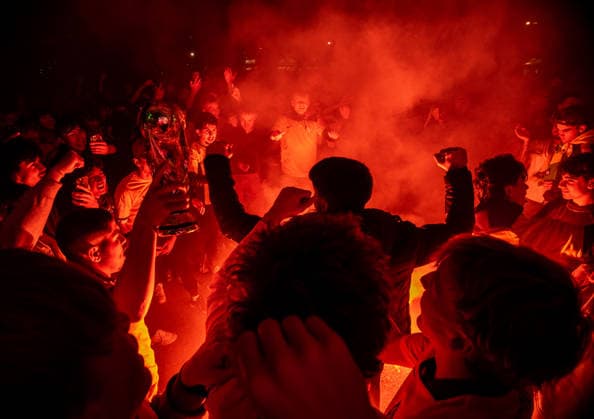 WORLD CUP LIVE SITE SYDNEY, Fans react after a flare is set off at a live site during the FIFA World Cup, WM, Weltmeisterschaft, Fussball match between Australia and Egypt at Tumbalong Park in Sydney, Saturday, July 4, 2026 ( NO ARCHIVING SYDNEY NEW SOUTH WALES AUSTRALIA  Copyright: xSITTHIXAYxDITTHAVONGx 20260704193315026521