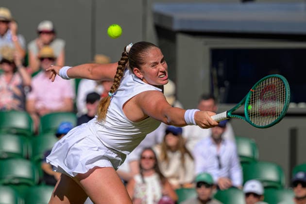 Day Five: The Championships - Wimbledon 2026 LONDON, ENGLAND JULY 03 - Jelena Ostapenko of Latvia during Ladies Single Third Round against Aryna Sabalenka of Belarus at The Wimbledon Lawn Tennis Championship at Wimbledon on July 03, 2026 in London, England. (Photo by Keeran Marquis)  Copyright: xKeeranxMarquis Fotoarena SPPx Sportspressphoto_SPR183909