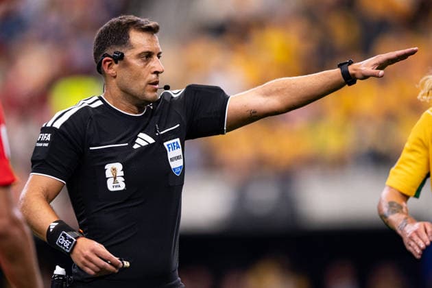 Referee Gustavo Tejera gestures during the FIFA World Cup, WM, Weltmeisterschaft, Fussball 2026 Round of 32 match between Australia and Egypt at Dallas Stadium in Dallas, Texas, United States, on July 3rd, 2026. (Photo by Riquelve Nata Sports Press Photo)  Copyright: xRiquelvexNata SportsxPressxPhotox Sportspressphoto_SPR183937