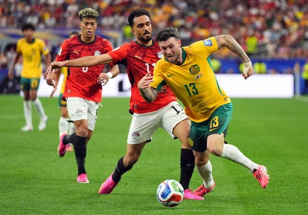 FIFA World Cup, WM, Weltmeisterschaft, Fussball 2026 - Round of 32 - Australia vs Egypt Emam Ashour of Egypt (L-R), Mostafa Ziko of Egypt and Aiden O Neill of Australia in action during the FIFA World Cup 2026 Round of 32 match Australia against Egypt, in Dallas, USA, 03 July 2026. DALLAS United States  Copyright: xJEFFREYxMCWHORTERx
