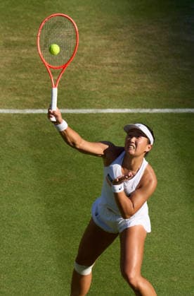 2026 Wimbledon, July 03, Day 5 LONDON, - JULY 3: Claire Liu of the United States plays a shot against Coco Gauff of the United States during their third round match at 2026 Wimbledon, July 03, Day 5 at The all England club, Wimbledon on July 3, 2026 in London, GBR. London The all England club, Wimbledon GBR Copyright: xPeterxvanxdenxBerg ISIxPhotosx 9445