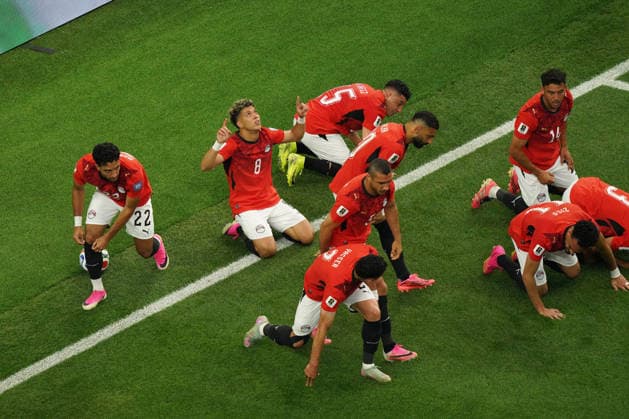 Egypt s Emam Ashour (8) celebrates with teammates after scoring the 0-1 during a Round 32 2026 FIFA World Cup, WM, Weltmeisterschaft, Fussball match between Egypt and Australia, at the Dallas Stadium, in Dallas, United States, 03 July 2026. Australia vs Egypt !ACHTUNG: NUR REDAKTIONELLE NUTZUNG!  Copyright: xKennethxFernandezx GRAF683 0860692729st