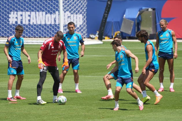 Fußball, FIFA WM, Nationalteam Spanien, Training Players of the Spanish national team, Nationalteam train in Los Angeles, USA, 03 July 2026. Spain national team training !ACHTUNG: NUR REDAKTIONELLE NUTZUNG!  Copyright: xOmarxAlonsox GR5159 20260703-55020792672_1