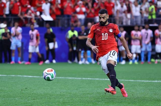 Mohamed Salah of Egypt scores his penalty kick Australia v Egypt, 2026 FIFA World Cup, WM, Weltmeisterschaft, Fussball Round of 32, Football, Dallas Stadium, Arlington, Texas, USA - 03 Jul 2026Arlington Dallas Stadium Texas (TX) United States of America  Copyright: xMichaelxZemanek Shutterstockx 16975786at